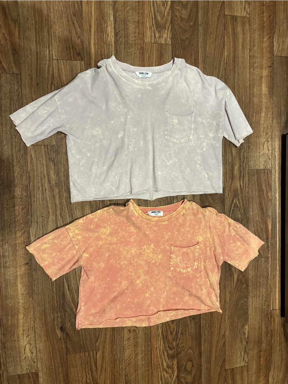 Double Zero Mineral-Wash Cropped Pocket Tee in Light Peach and Pale Lavender